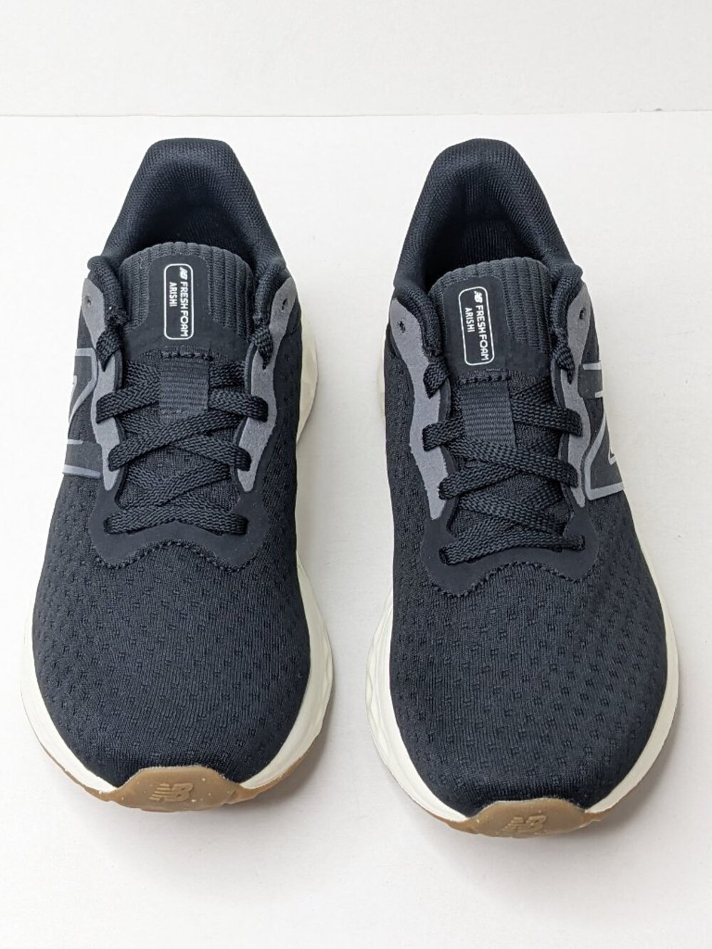 New Balance Fresh Foam Arishi V4 Running Shoes Black Womens 6 - Picture 3 of 6